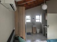 Main Bedroom - 16 square meters of property in Waterkloof (Rustenburg)