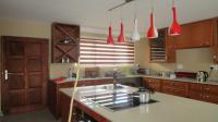 Kitchen - 17 square meters of property in Sagewood