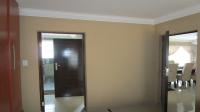 Bed Room 1 - 13 square meters of property in Sagewood