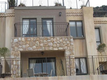 3 Bedroom Apartment to Rent in Constantia Kloof - Property to rent - MR28283