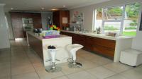 Kitchen - 31 square meters of property in Crestholme