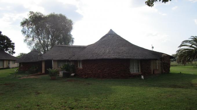 2 Bedroom House for Sale For Sale in Rustenburg - Private Sale - MR283231