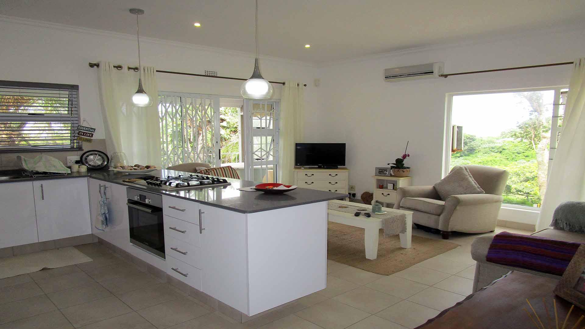 Kitchen - 36 square meters of property in Zinkwazi