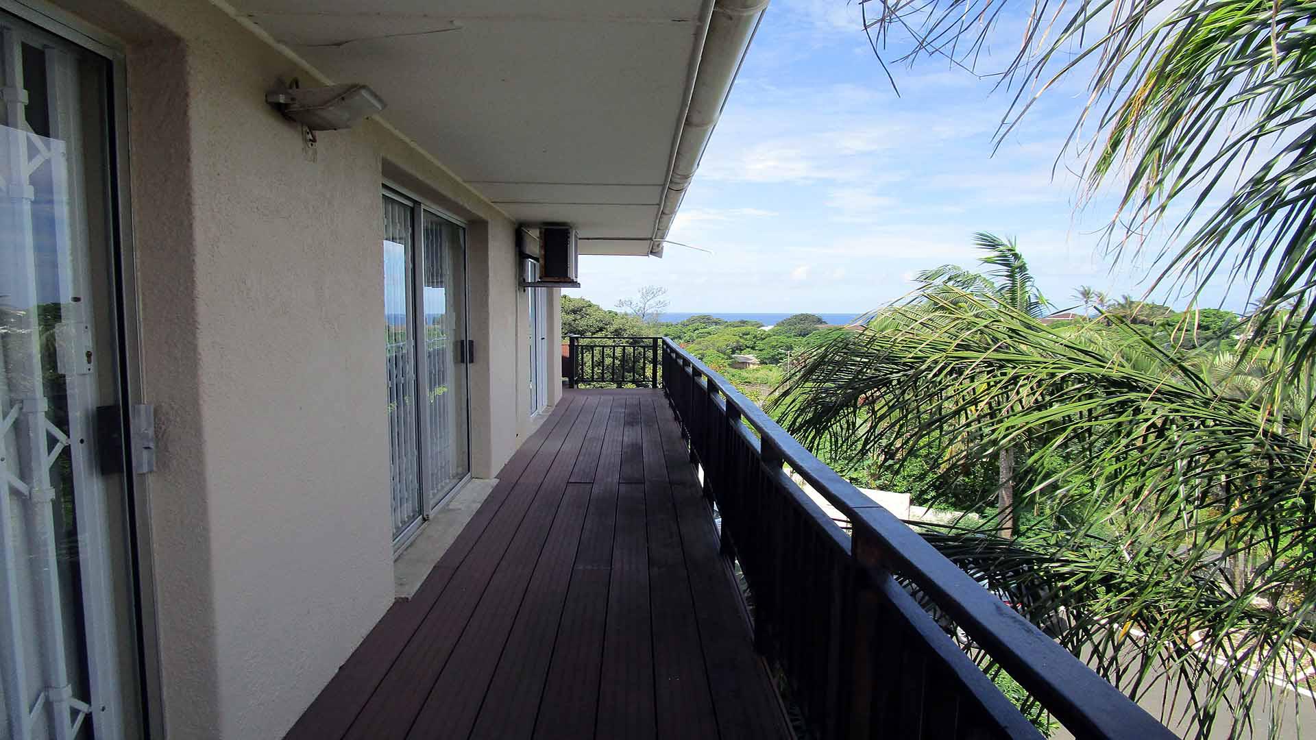 Balcony - 49 square meters of property in Zinkwazi