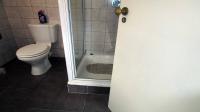 Main Bathroom - 19 square meters of property in Zinkwazi