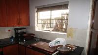 Kitchen - 9 square meters of property in Zandspruit