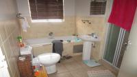 Bathroom 1 - 5 square meters of property in Zandspruit