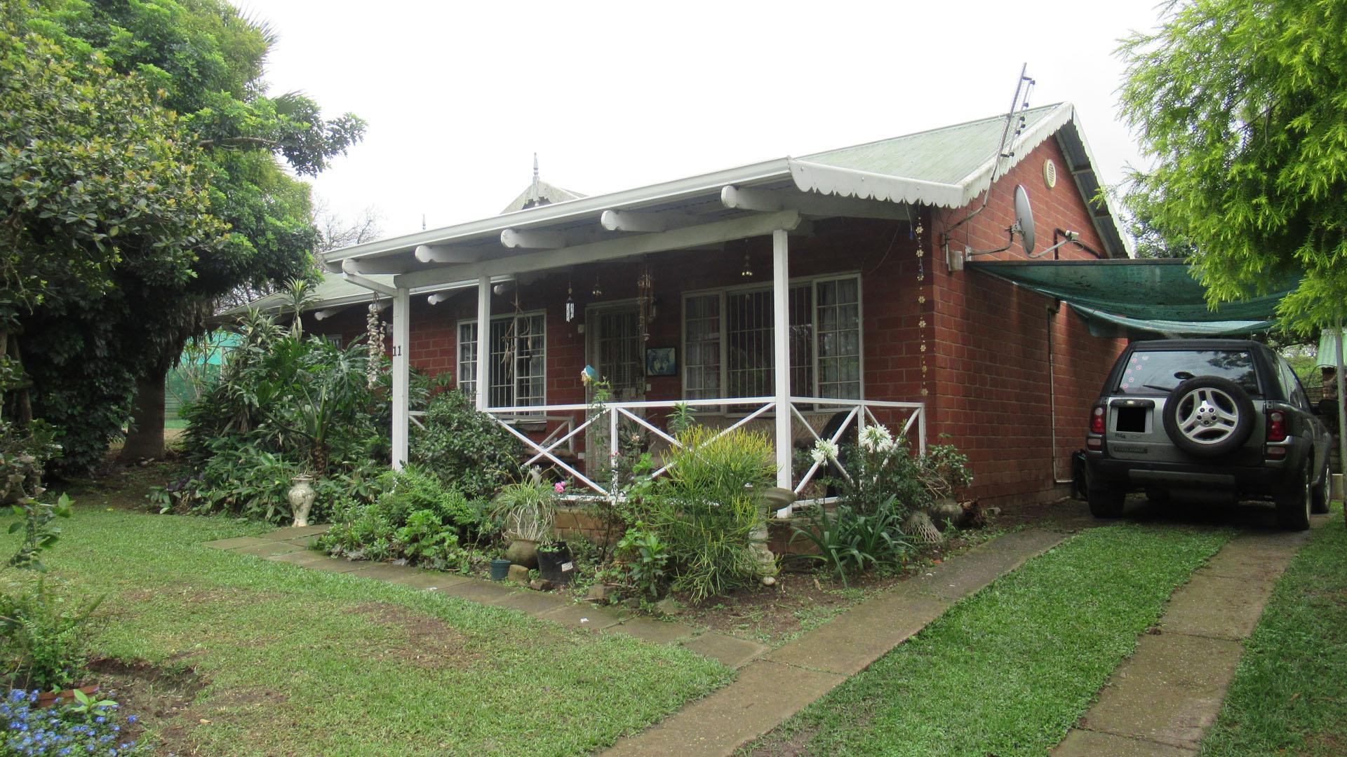 Front View of property in Lincoln Meade