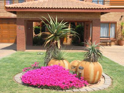 4 Bedroom House for Sale and to Rent For Sale in Pretorius Park - Private Sale - MR28354