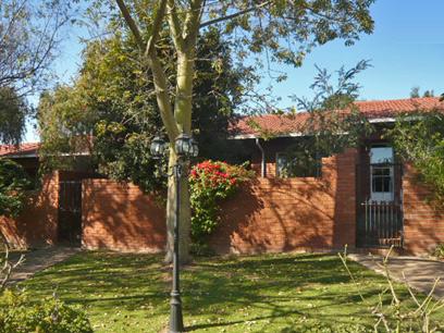 2 Bedroom House for Sale For Sale in Ferndale - JHB - Home Sell - MR28358