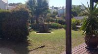 Patio - 38 square meters of property in Hermanus