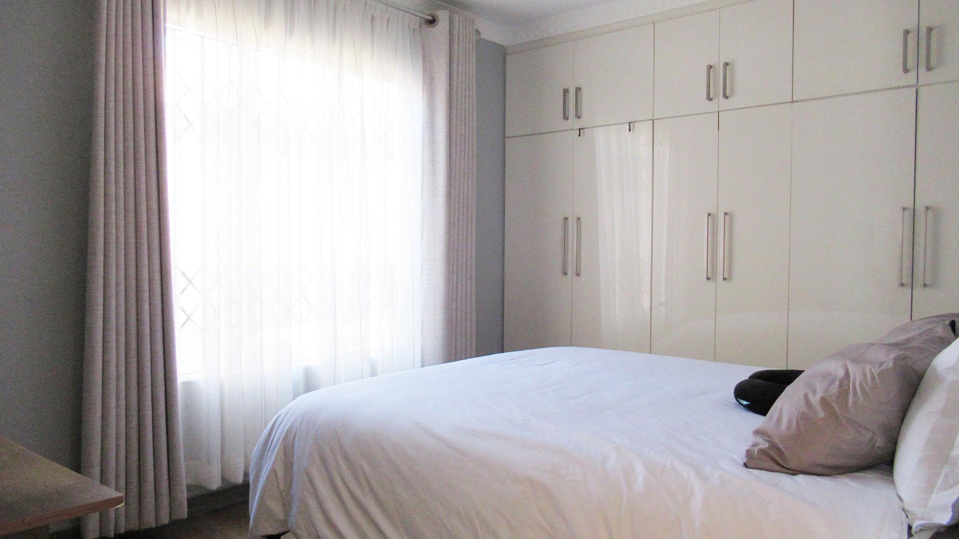 Main Bedroom - 14 square meters of property in Naturena