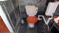 Guest Toilet - 4 square meters of property in Bulwer