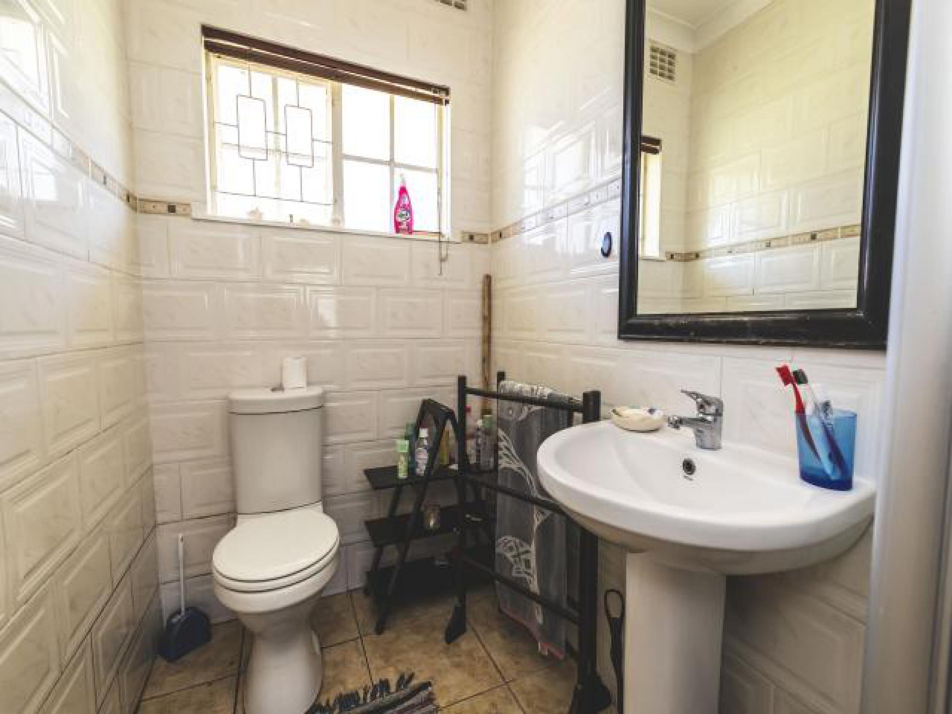 Guest Toilet of property in Beacon Bay