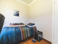Bed Room 2 of property in Beacon Bay