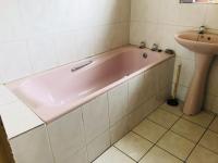Bathroom 1 of property in Umtata