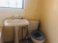 Bathroom 2 of property in Umtata