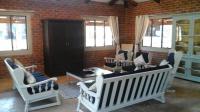 Lounges - 44 square meters of property in Modimolle (Nylstroom)
