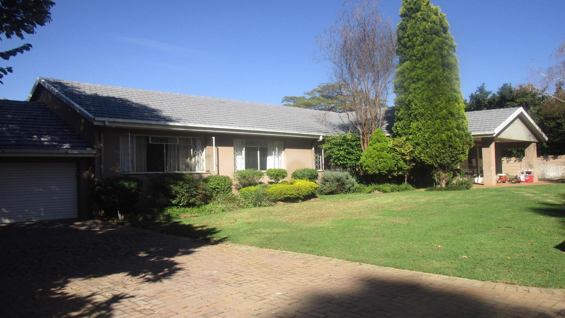 Front View of property in Glenhazel