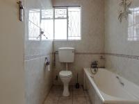 Bathroom 1 - 5 square meters of property in Birchleigh North