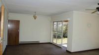 Lounges - 33 square meters of property in Vaalpark