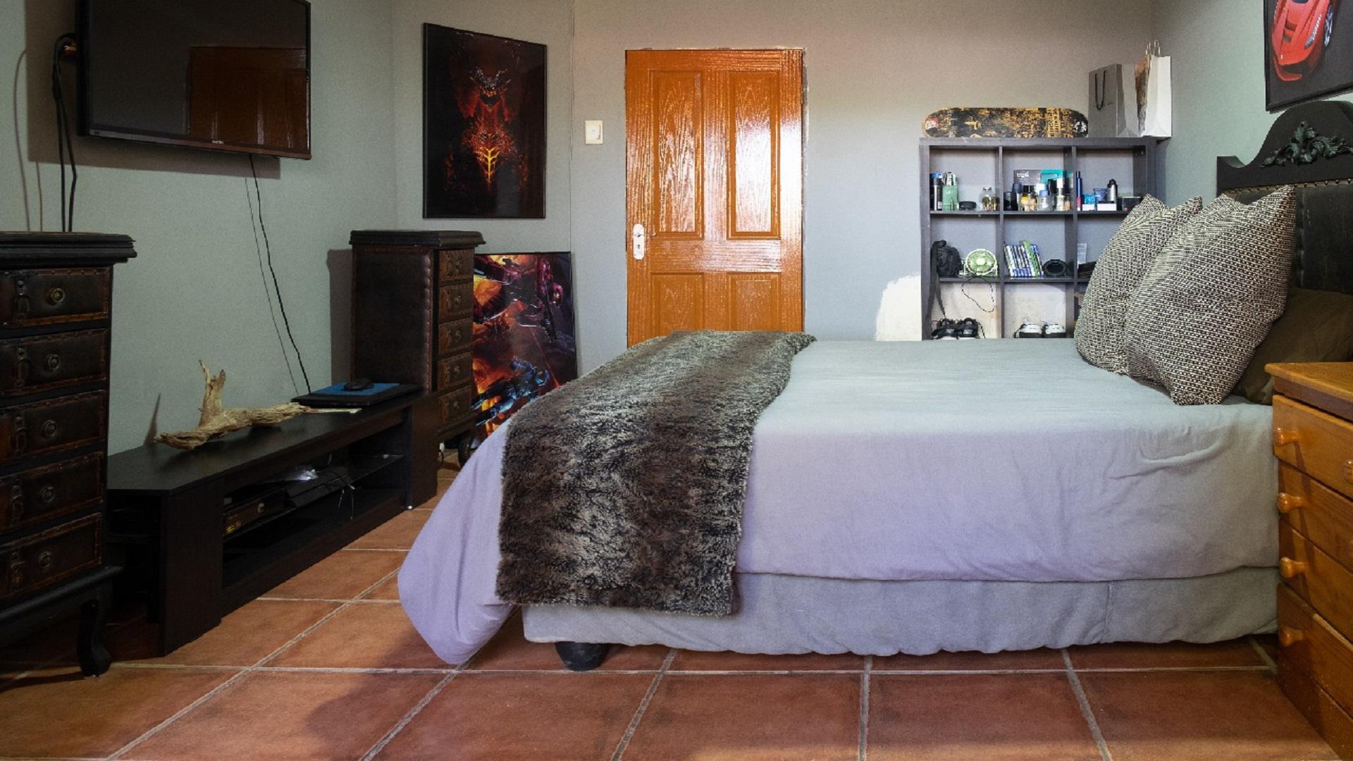 Bed Room 3 - 14 square meters of property in Onderstepoort AH