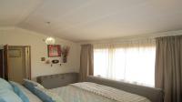 Main Bedroom - 39 square meters of property in Onderstepoort AH