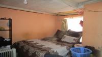 Bed Room 1 - 12 square meters of property in Roodekop