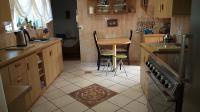 Kitchen - 31 square meters of property in Witfield