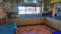 Kitchen - 68 square meters of property in Kibler Park