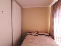 Bed Room 1 of property in Bram Fischerville