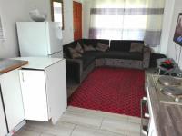 Lounges - 13 square meters of property in Strubenvale