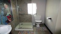 Main Bathroom - 14 square meters of property in Westridge