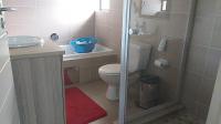 Main Bathroom - 7 square meters of property in Alberton