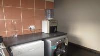 Kitchen - 21 square meters of property in Henley-on-Klip