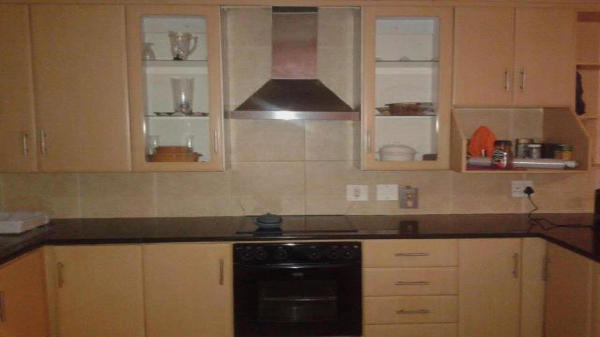 Kitchen - 14 square meters of property in Mulbarton