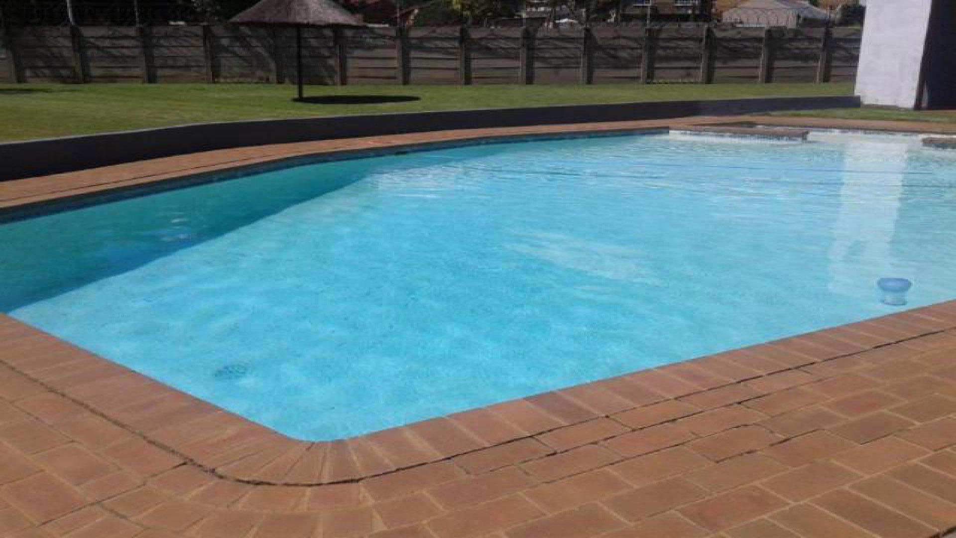 Swimming Pool of property in Mulbarton