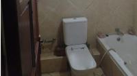 Bathroom 1 - 7 square meters of property in Mulbarton