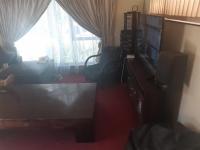 Lounges of property in Kraaifontein