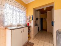 Kitchen - 11 square meters of property in Erasmus