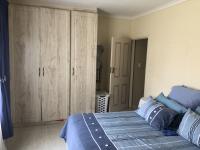 Bed Room 2 - 16 square meters of property in Heatherview
