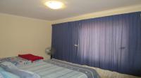 Bed Room 1 - 13 square meters of property in Heatherview
