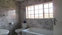Bathroom 1 - 5 square meters of property in Waterkloof (Rustenburg)