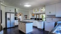 Kitchen - 34 square meters of property in Beyers Park