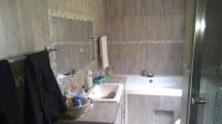 Main Bathroom - 5 square meters of property in Kenmare