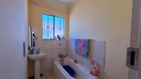 Bathroom 1 - 7 square meters of property in Dawn Park