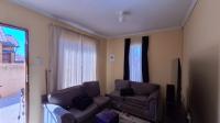 Lounges - 14 square meters of property in Dawn Park