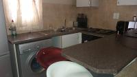 Kitchen - 8 square meters of property in Ravenswood