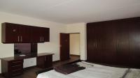 Bed Room 2 - 29 square meters of property in Safarituine