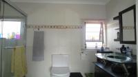 Bathroom 2 - 5 square meters of property in Kgetlengrivier NU